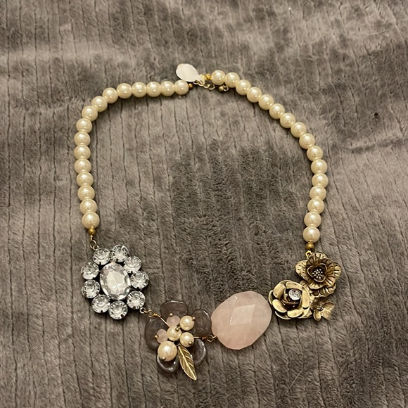 Faux pearl necklace‎ - Picture 1 of 4